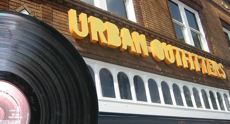 Enginn selur fleiri vínilplötur en Urban Outfitters