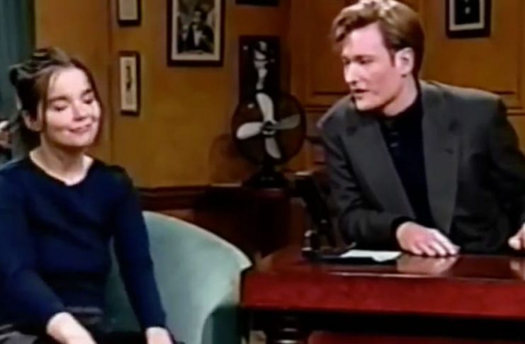 Gamalt myndband af Björk í þætti Conan O'Brien skýtur upp kollinum