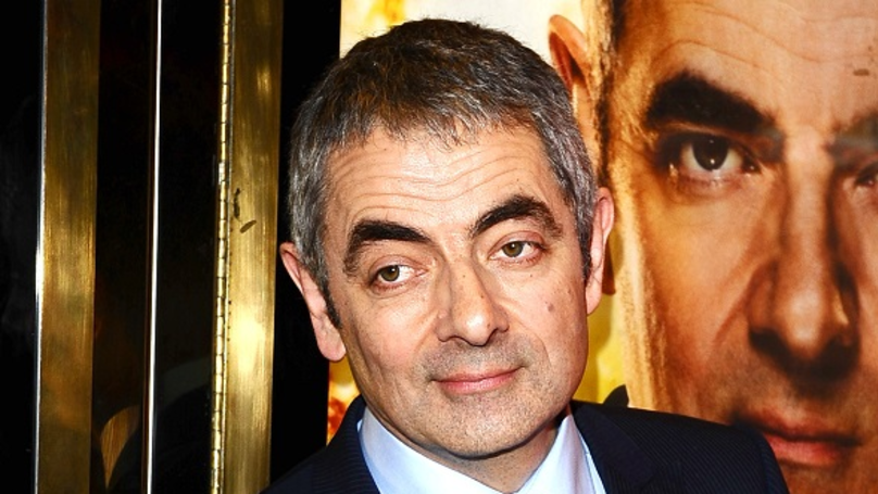 Við verðum að mega MÓÐGA fólk! - Rowan Atkinson berst fyrir málfrelsi í öllum sínum myndum! - MYNDBAND