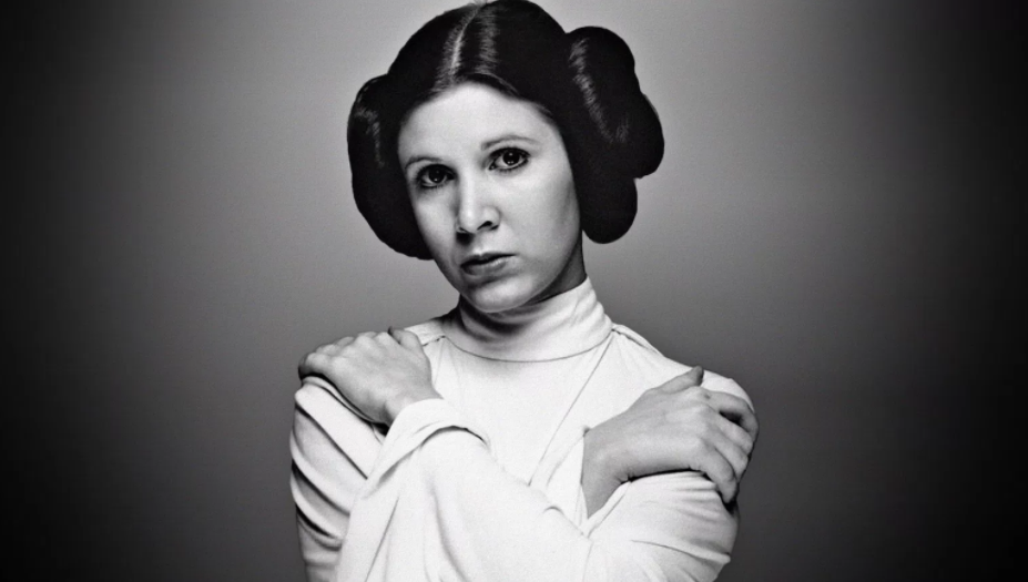 Carrie Fisher hefndi sín á kvikmyndaframleiðanda og sendi honum ÓGEÐSLEGAN pakka!