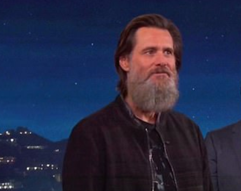 Jim Carrey er búinn að raka SKEGGIÐ sitt! - Yngdist verulega við það!