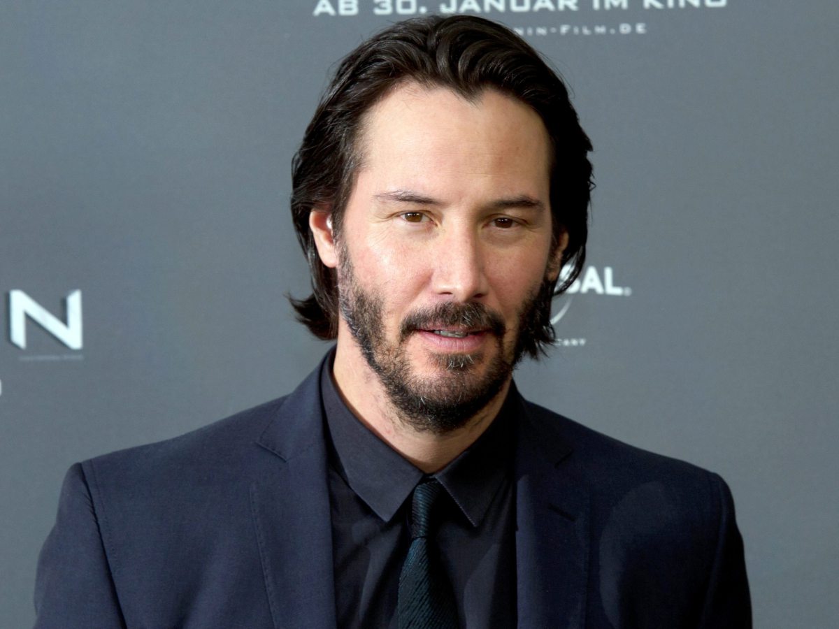 Er Keanu Reeves TÍMAFLAKKARI eða er hann búinn að vera í sömu fötunum í 20 ár? - Myndir