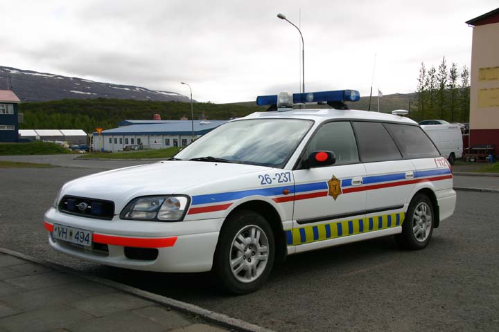 Lögreglan og sérsveitin í ELTINGALEIK við þennan BMW í Garðabænum - MYND