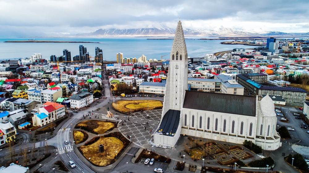 Allt sem landsbyggðarfólk í höfuðborginni þarf á að halda - í einum pakka! - MYND