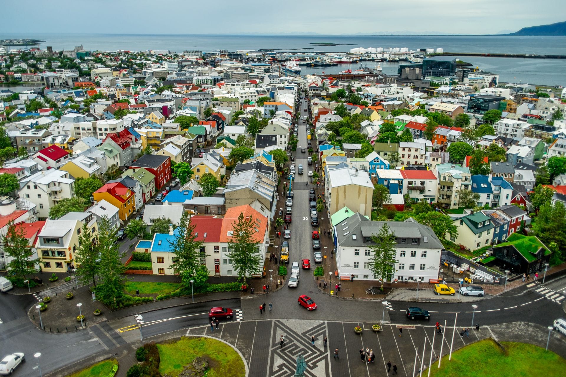 Þetta umferðaslys í REYKJAVÍK skilur fólk eftir orðlaust!