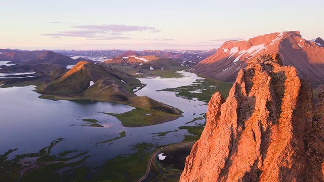 Hversu stórt er ÍSLAND í raun og veru? - Þessar myndir setja hlutina í samhengi!