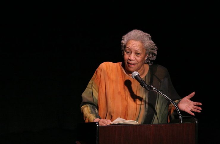 Toni Morrison látin