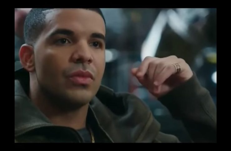 Drake gerir grín að eigin viðkvæmni í SNL
