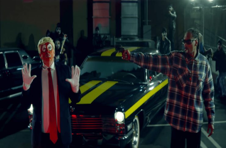 Snoop Dogg skýtur trúðinn Trump í nýju myndbandi